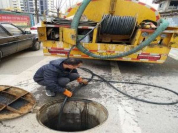 江苏雨水管道疏通收费（常州管道疏通多少钱）